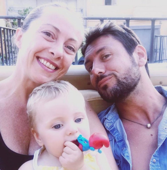 멜로니 이탈리아 총리가 동거남과 결별 사실을 밝히면서 올린 가족 사진. (멜로니 총리 인스타그램)