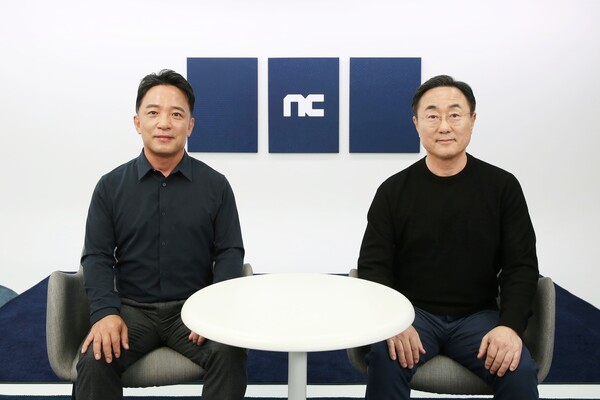 (왼쪽부터)김택진 엔씨소프트 대표, 박병무 공동대표 내정자.(엔씨소프트)