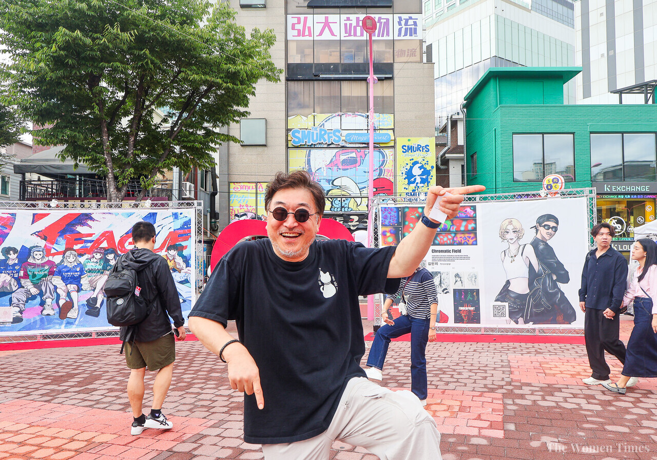 웹툰 축제의 임재현 예술감독은 20일 홍대스러움을 살리려 노력했다고 말했다.